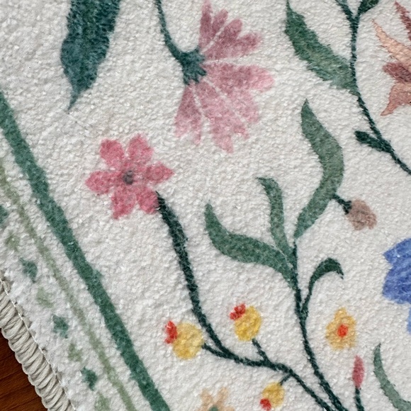 Floral Patterned Rugs Set - Picture 3 of 4